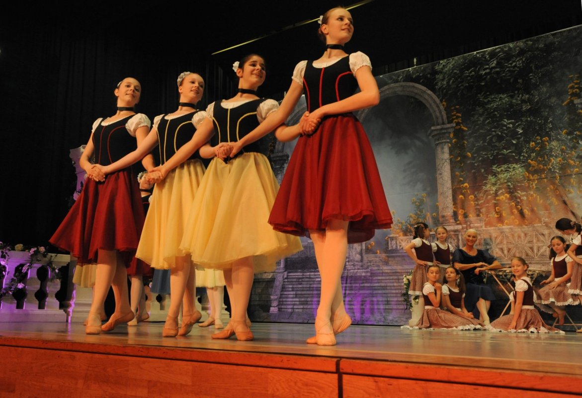Ballettauffuehrung_2014_32.jpg